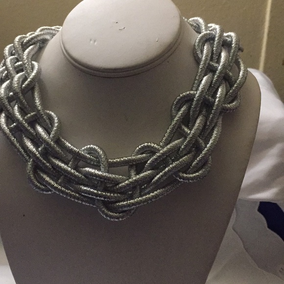 abby Jewelry - Twisted silver chain
